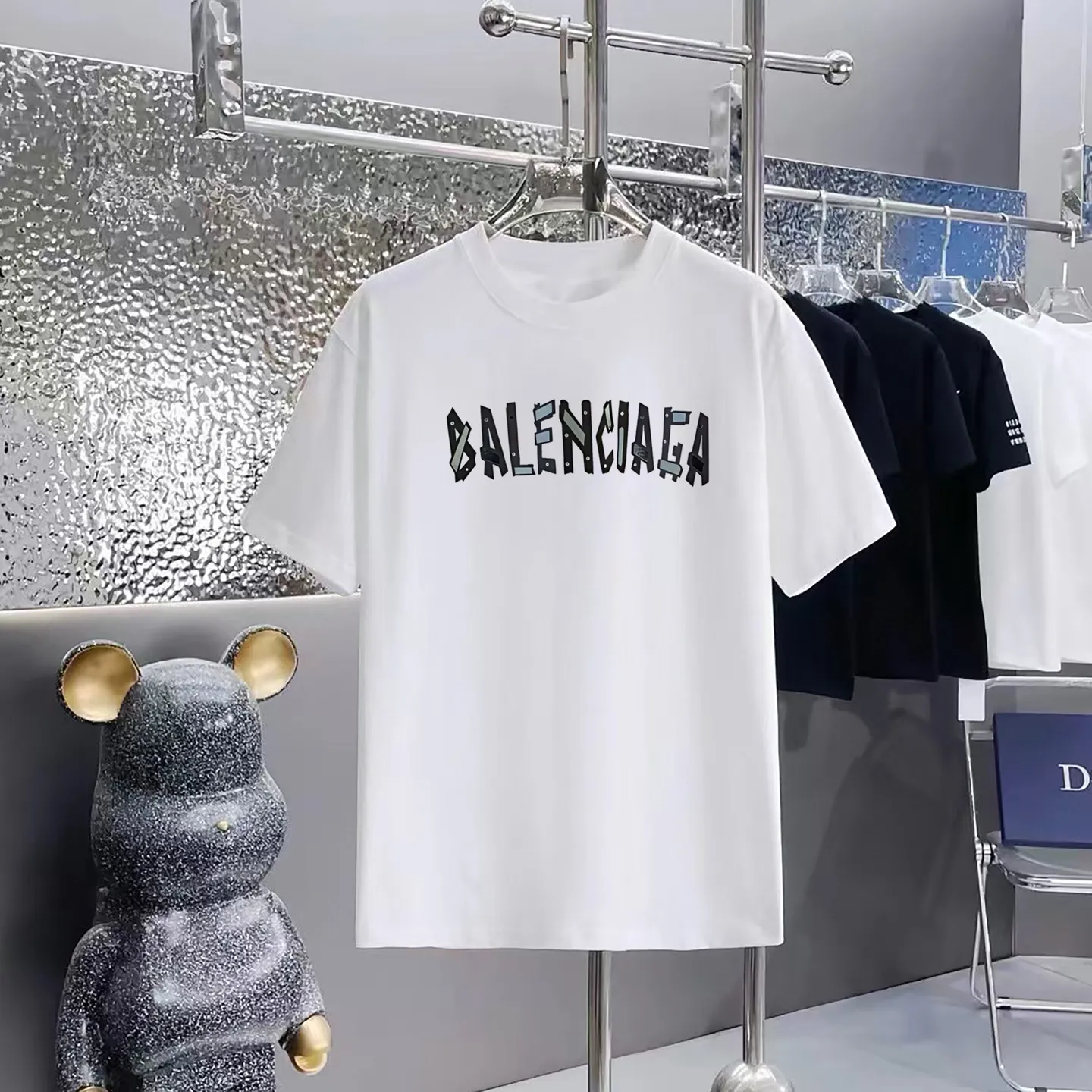 Balenciaga T 1:1 300 1×1 Same Style logo OS 200 ：Black，White， ，Red， Gray Size：XS-L